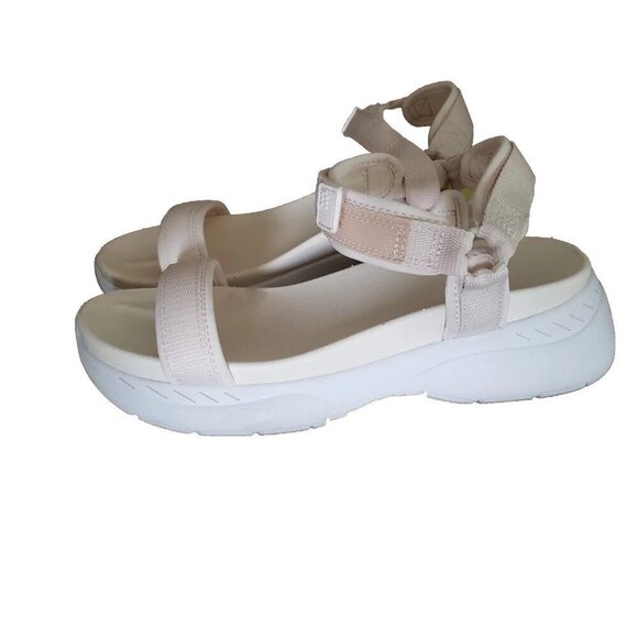 All In Motion Women's Low Wedge Michelle Ankle Strap Sandals Size 11 Off-White - Picture 1 of 8